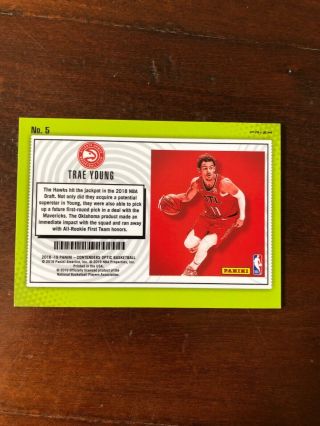 2018 - 19 Contenders Optic Trae Young Lottery Ticket RC SP Silver Prizm 5 Hawks 2