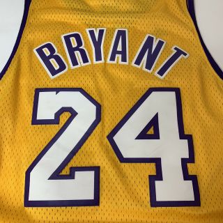 Kobe Bryant Los Angeles Lakers Adidas NBA 24 Authentic Mens Size M Jersey 6