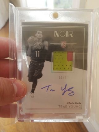 2018 - 19 Panini Noir Trae Young Hawks Rpa Rc 2 - Color Patch Auto 11/99 Jersey 