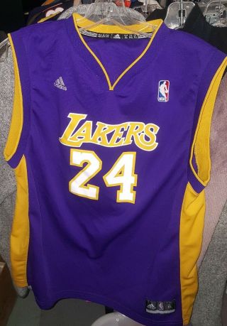 L.  A.  Lakers Adidas Youth Boys 24 Kobe Byrant Basketball Jersey Xl