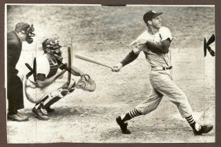 1962 Press Photo Stan Musial Of The St.  Louis Cardinals Batting In Game Connects