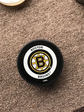 Boston Bruins Nhl 2000 Official Game Puck Us00319