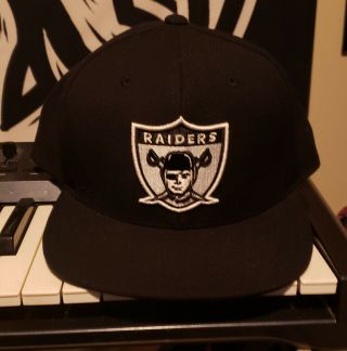 Nfl Oakland Raiders Mitchell And Ness Vintage Snapback Cap Hat M&n Xl Logo Nwot
