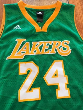 Kobe Bryant Los Angeles Lakers NBA Jersey Men XL Adidas 24 Green & Yellow Sewn 2