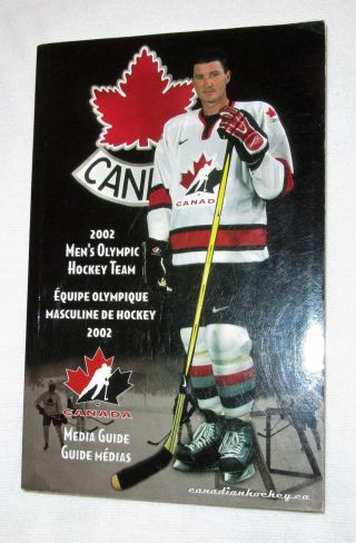 2002 Team Canada Mens Womens Olympic Hockey Media Guide Lemieux Belfour Yzerman 2