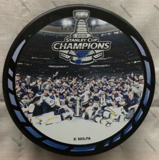 2019 Stanley Cup Champions.  St.  Louis Blues Team Picture Souvenir Puck