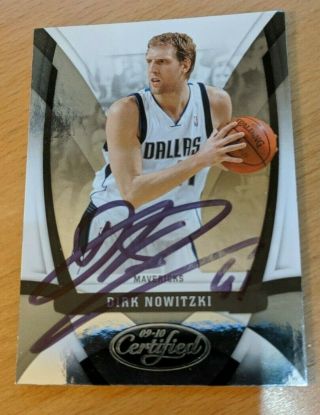 2009 - 10 Panini Certified Dirk Nowitzki Signed Auto Autograph Dallas Mavericks