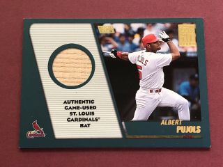 Albert Pujols 2001 Topps Traded Authentic Game - Bay Card