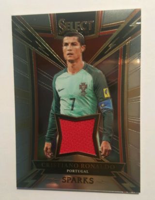 2017 - 18 Panini Select Soccer Cristiano Ronaldo Sparks Red Jersey