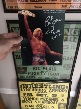 Nwa Mid Atlantic Wrestling Autographed 8 X 10 Photo Of Ric Flair.