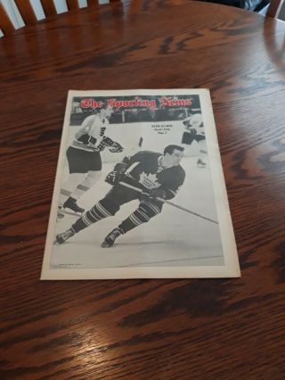 February 1,  1969 - The Sporting News - Norm Ullman Of The Toronto Maple Leafs