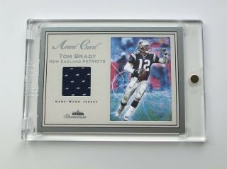 Tom Brady 2003 Fleer Showcase Avant Game Worn Jersey Relic Card 16/999 Patriots