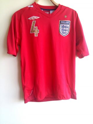 9.  5/10 England 4 Gerrard 2006 - 2008 Football Away Jersey Shirt Umbro