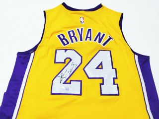 No.  24 Kobe Bryant Authentic Autographed La Lakers Jersey,