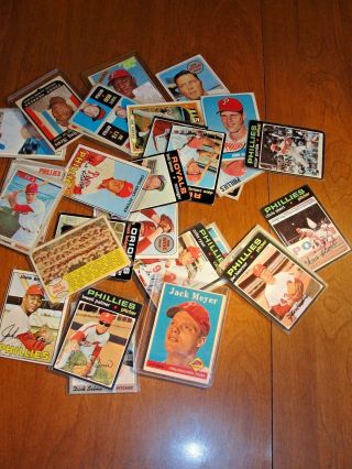 32 Baseball Cards - 1959 To 1972 - 23 Phillies,  9 Other Teams - Good Plus - P1097
