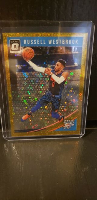 2018 - 19 Panini Donruss Optic Russell Westbrook Holo Gold Prizm Refractor 02/10