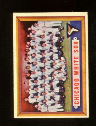 1957 Topps White Sox Team 329 (60.  00) Ex M3441