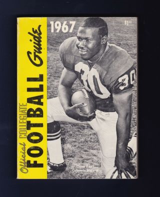 1967 Official Ncaa Football Guide With Oscar Reed Pictured On Cover