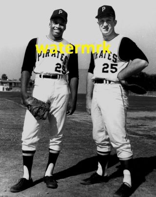 1969 Al Oliver - Bob Robertson Pittsburgh Pirates Nl Rookies 8x10 Photo