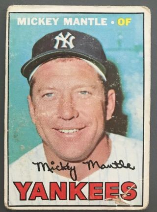 Mickey Mantle 1967 Topps 150 - York Yankees - See Photos