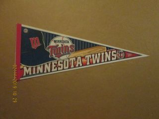Mlb Tc Minnesota Twins Vintage Circa 1998 Team Logo Baseball Bat Pennant
