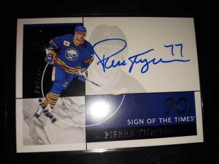 2018 - 19 Sp Authentic Sign Of The Times The 90s Pierre Turgeon Short Print Auto