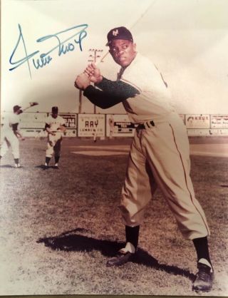 Willie Mays Signed 8x10 Photo Giants Autograph
