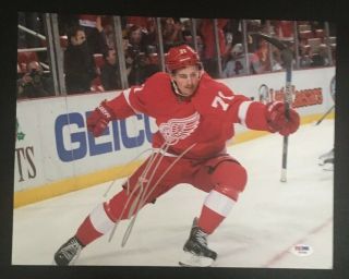 Dylan Larkin Signed Autographed 11x14 Hockey Nhl Photo Psa/dna Ab18256 Red Wings