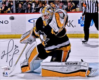 Matt Murray Pittsburgh Penguins Signed 8 " X 10 " Black Jersey Making Save Photo