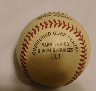 vintage Spalding Official Little League Baseball yarn wound 9 inch 5 ounces LL1 2
