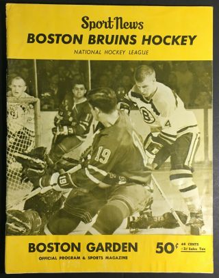 1967 Boston Garden Nhl Hockey Program Bruins Rookie Bobby Orr Cover