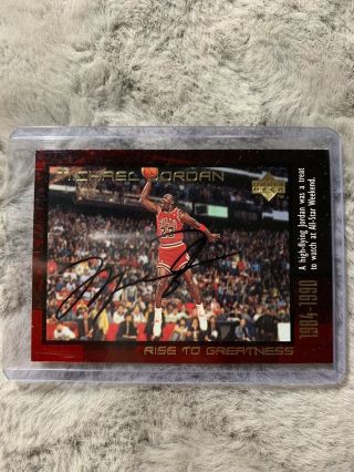 1999 Michael Jordan Autograph Card Upper Deck 19 With