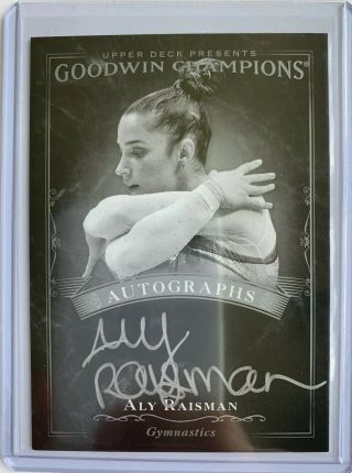 2016 Upper Deck Goodwin Champions Black & White Autographs Aly Raisman Auto Card