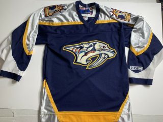 Official Licensed Nashville Predators Size M Jersey Ccm Made In Canada