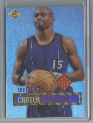 1999 Edge Basketball Vince Carter Authentic Game Ball Card Gg2