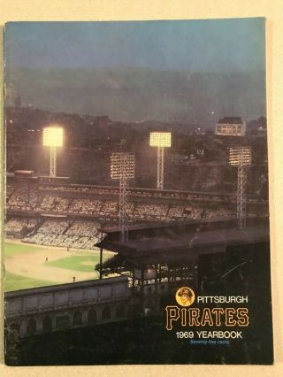 1969 Pittsburgh Pirates Yearbook,  Roberto Clemente,  Willie Stargell