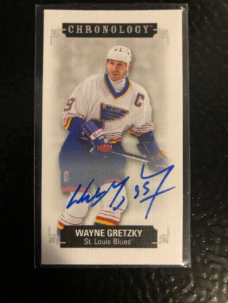 18 - 19 Chronology Hockey Wayne Gretzky Mini Auto 1/5 