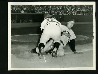 Roy Sievers & Russ Nixon 1957 Press Photo Cleveland Indians Washington Senators