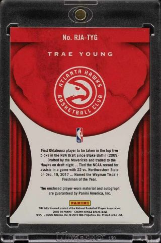 2018 Panini Crown Royale Trae Young ROOKIE RC AUTO PATCH /199 RJA - TYG (PWCC) 2