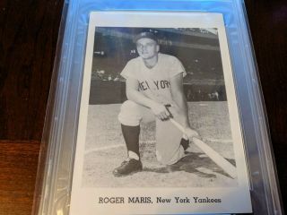 1962 - 65 Jay Publishing Roger Maris Type 2 Kneeling Psa 4 Yankees