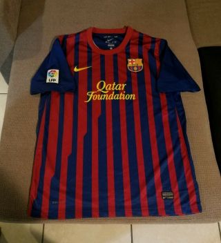 Barcelona Soccer Jersey A.  Iniesta 8Season 2011/2012 Size L. 4