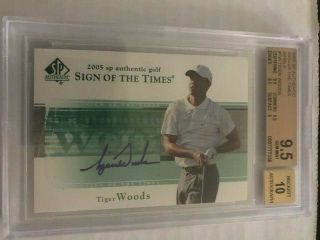 2005 Sp Authentic Sign Of The Times Tiger Woods Auto Card Tw Bgs 9.  5 Auto 10