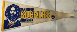 San Diego Sockers And Milk Leonardo Cuellar - Rare 1970 