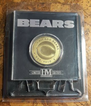 Chicago Bears Colllectable Coin In Package With Acrylic Stand Highland
