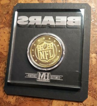 Chicago Bears Colllectable Coin in package with acrylic stand Highland 4