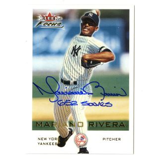 Fleer Focus 114 2001 Mariano Rivera Signed Card With 652 Saves Inscription