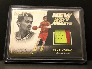 2018 - 19 Noir Trae Young Rookie Prime Patch /25 Wave Jerseys Hawks Rc