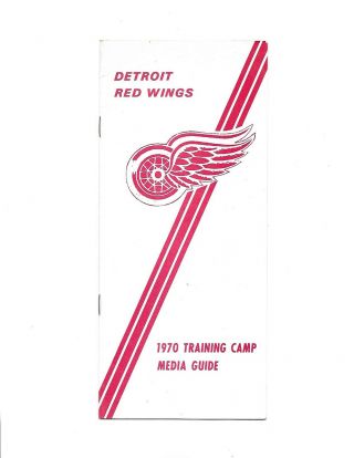 1970 - 71 Detroit Red Wings Hockey Media Guide - Gordie Howe