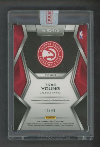 2018 - 19 Spectra Neon Green Trae Young Hawks RC Rookie AUTO 12/49 2