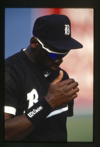 Michael Jordan Birmingham Barons Baseball 35mm Color Slide (file - 00879)
